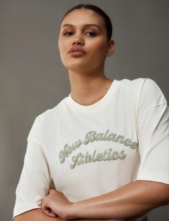 New Balance Linear Heritage Oversized T-Shirt - Cream - L