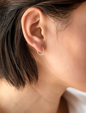 Syster P Beloved Small Hoops Gold - Gold - ONE SIZE