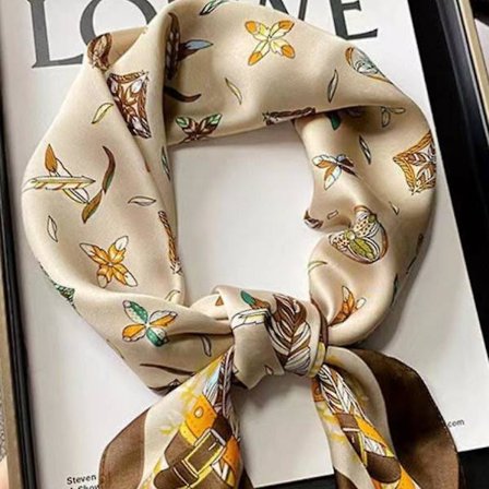 Halsduk, Silkeshalsduk Medium Storlek Fyrkantig Satinkvinnors Bandana Bästa Mors Dag Alla Hjärtans Dag Present till Mamma och Fru (27 tum)