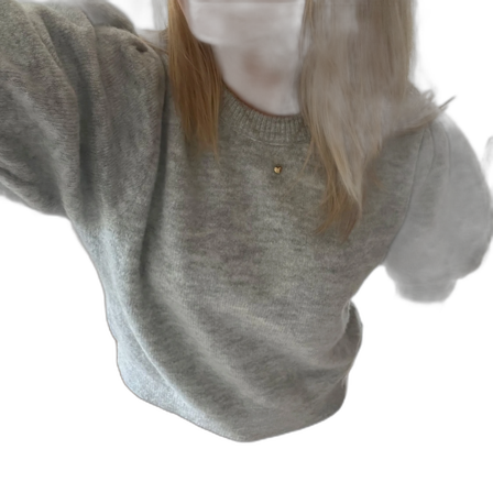 Grå stickad tröja med puffärm