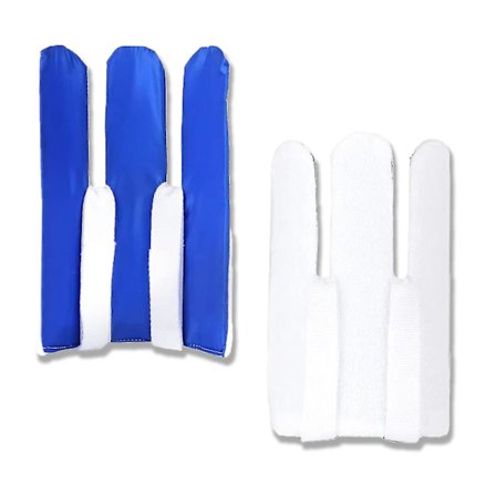 Äldre gravida kvinnor lata människor sätter på strumpor gud, ingen böjning för att hjälpa till att sätta på strumpor