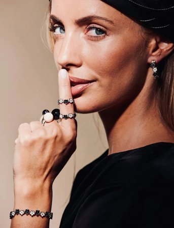 Bud to rose Calista Hoop Ivory/Black/Silver - Silver - ONE SIZE