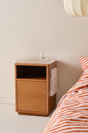 Jotex - Nattbord Hvite frø - HUSTOFTA - Kjøp Nattbord hos Jotex