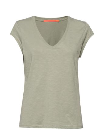 Cc Heart Basic V-Neck T-Shirt T-shirts & Tops Short-sleeved Grønn Coster Copenhagen*Betinget Tilbud