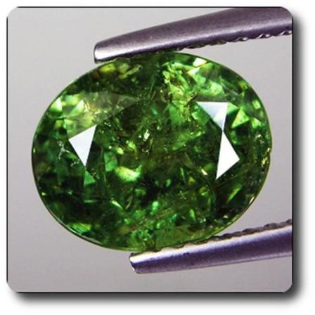Sten og mineraler. 3,56 cts DEMANTOID GARNET. VS Uralbjergene, Rusland. Med ægthedsbevis.