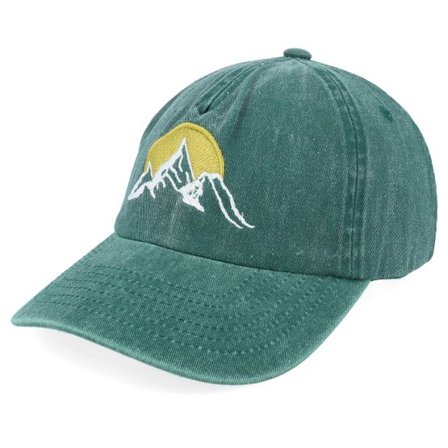 Wild Spirit - Grön unconstructed Keps - Mountain & Sunrise Washed Bottle Green Dad Cap @ Hatstore