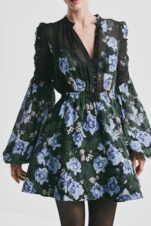 Georgette V-neck Dress Amadora XL