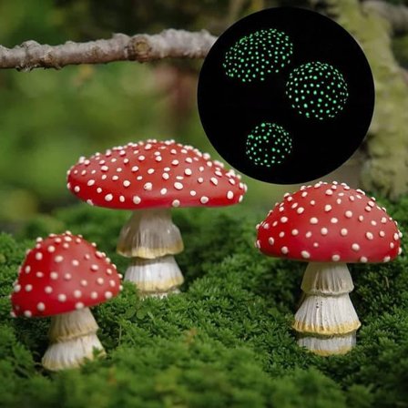 Garden Decoration Mushrooms Glow in the Dark - Set of 3 Outdoor Luminous Mushroom Statues with Garden Stakes