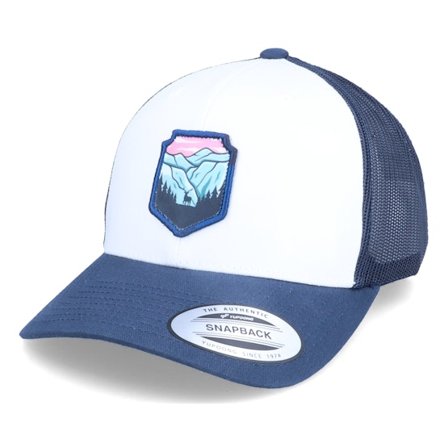 Wild Spirit - Blu trucker Cappellino - Deer Silhouette Patch Navy/White Trucker @ Hatstore