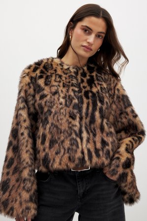 NA-KD Leopard-Jacke aus Kunstpelz - Kunstpelz Jacken & Mäntel - Leopard - EU 36