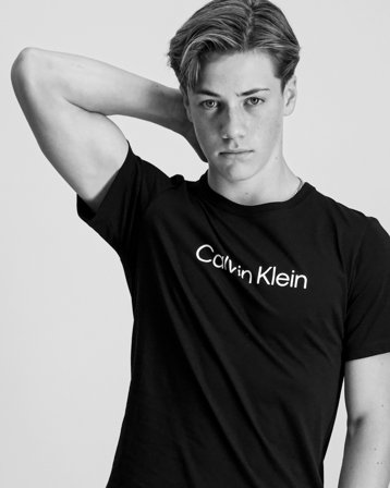 Calvin Klein INST. LOGO SS T-SHIRT Zwart T-shirts Jongens - Kids Brand Store