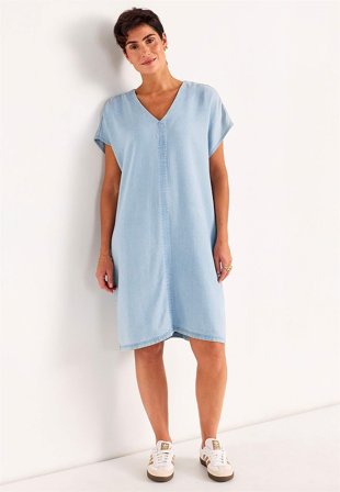 Cellbes of Sweden - Ultrablød Premium cowboykjole i lyseblå denim til damer i størrelse 46/48