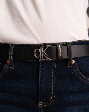 Calvin Klein BUCKLE FAUX LEATHER BELT Svart Skärp/Bälten Kille - Kids Brand Store