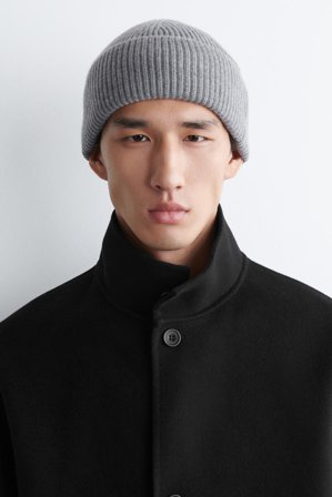 COS Homme Bonnet En Laine Côtelée in Gris