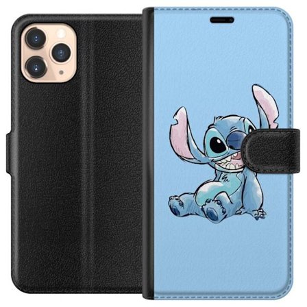 Kompatibelt Lommeboketui til Apple iPhone 11 Pro Håndtegnet illustrasjon av sittende Stitch mot lysblå ensfarget bakgrunn
