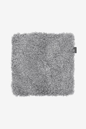 Skinnwille - Sittplätt fårskinn kantig Curly - Grå - Sittkuddar & stolsdynor - Från Homeroom