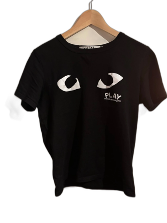 Svart Comme des Garçons Play t-shirt