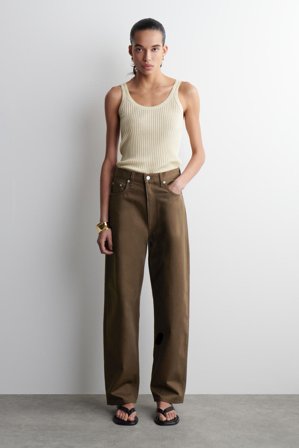 COS Women's Bay Barrel Leg Jeans in Beige