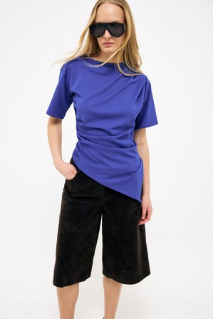 NA-KD T-Shirt mit Rüschen an der Taille - Rüschenoberteile - Blau - XS