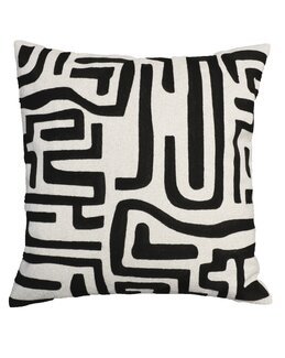 Kuddfodral Timber med broderat motiv Svart - Redlunds