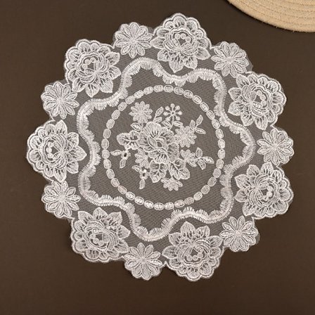 Broderad bordsduk i mjölksilke, broderad spetsunderlägg, bordstablett, cirkelformad dekoration, fotorekvisita