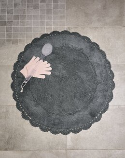 Bademåtte Lotta med hæklet kant Grå