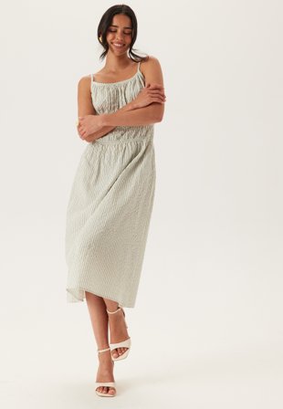 Bubbleroom - Seersucker Smock Dress - Dusty green/Patterned - Kläder
