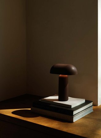 Porta oppladbar bordlampe H24 - brun