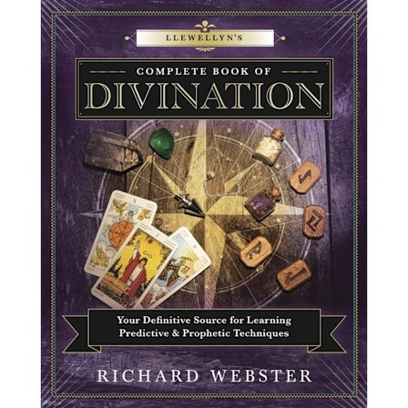 Llewellyns complete book of divination 9780738751757