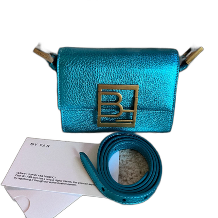 Metallic väska från BY FAR