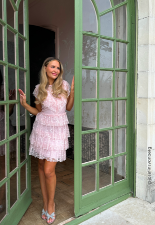 Bubbleroom Occasion - Lace Frill Short Dress - Light pink - Kläder