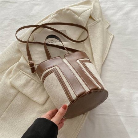 Bøtteveske Crossbody Vesker KAFFE