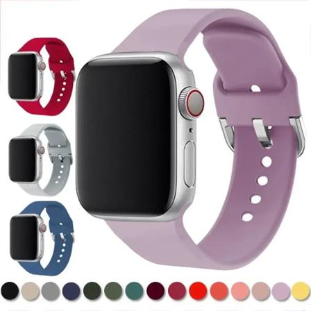 Mjuk silikonrem för Apple Watch Band 41mm 45mm 38mm 42mm 40 41mm Smart Watchband Armband För iWatch Series 9 8 7 6 5 4 3 Se 42 44 45 49mm S-M