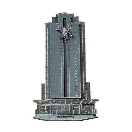 Hans Gruber falder fra Nakatomi Plaza adventskalender, fra Die Hard