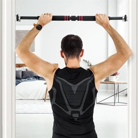 Dørmontert pull up-stang