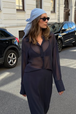 Claire Rose x NA-KD Chemise transparente - Tenue de bureau - Bleu Marine - EU 40