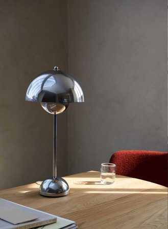 Flowerpot VP3 bordlampe H50 - krom