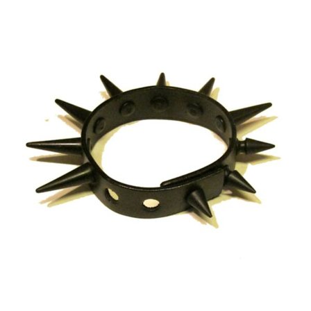 Svart armband med svarta gummi nitar