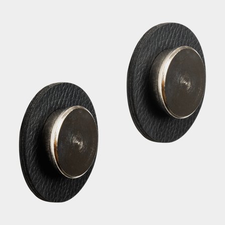 Ganchos magnéticos Silwy Magnetic Pins Smart, plata, paquete de 2 + placas magnéticas adhesivas negras Ø5 cm