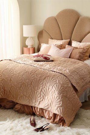 Staycation - Överkast Jazzy - Rosa - Överkast - 260X260 - Från Homeroom