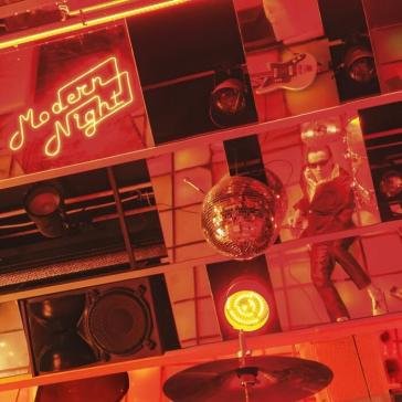 Modern night Alex Fernet