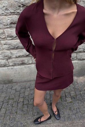 NA-KD Strick-Cardigan mit Peplum - Feinstrickpullover - Burgundy - M (EU 38-40)