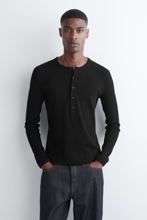 COS Homme T-Shirt Henley Slim Manches Longues Coton Côtelé in Noir