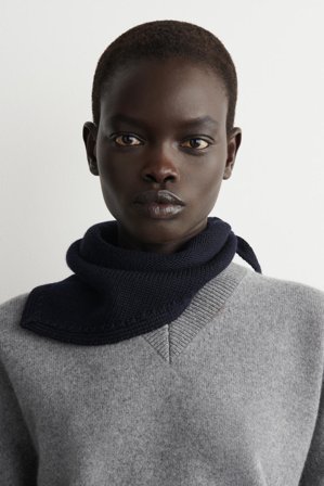 COS Frauen Dreieckstuch Aus Merinowolle in Blau