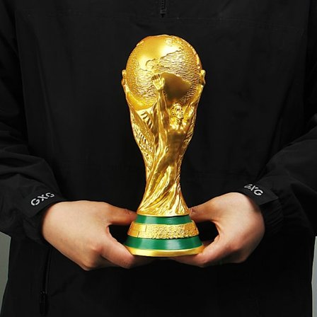 Varm fotballtrofé i resin, replika av troféet, modell for fotballfans