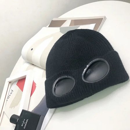 Brimless Hat With Goggles For Men And Women In Winter Hat Neutral Solid Color Skull Knitted Hat In Winter