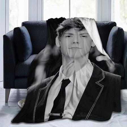 Thomas Brodie Sangster filt Ultramjuk flanellfilt 3d- print Fluffig plyschfilt Sängdekoration Sängfilt till vardagsrummet Sovrumsdekoration 60x50in 