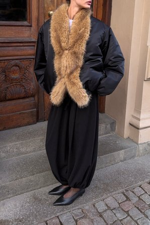 NA-KD Bomberjacke mit Kunstpelz-Detail - Kunstpelz Jacken & Mäntel - Schwarz - EU 40