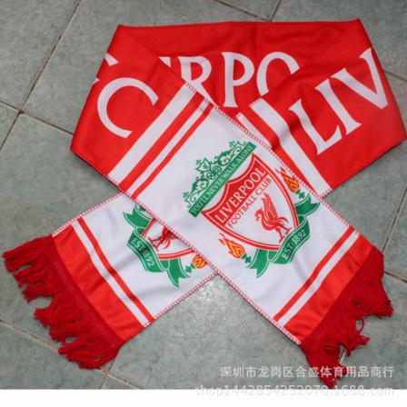 Mub- Fans Real Madrid, Liverpool, Miami heiartikler, skjerf, fotballfans, høst og vinter jubel, viftende skjerf Liverpool rött och vitt