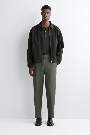 COS Men's Bomullschinos Med Raka Ben in Grön